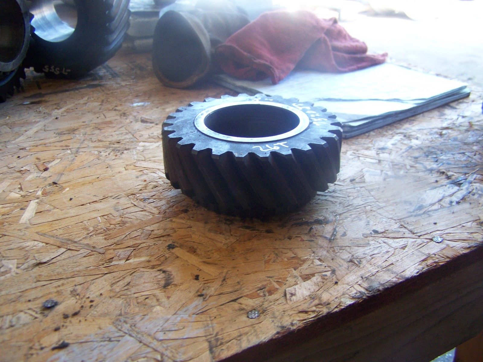 JD 7520 sixth and eighth speed gear R43018